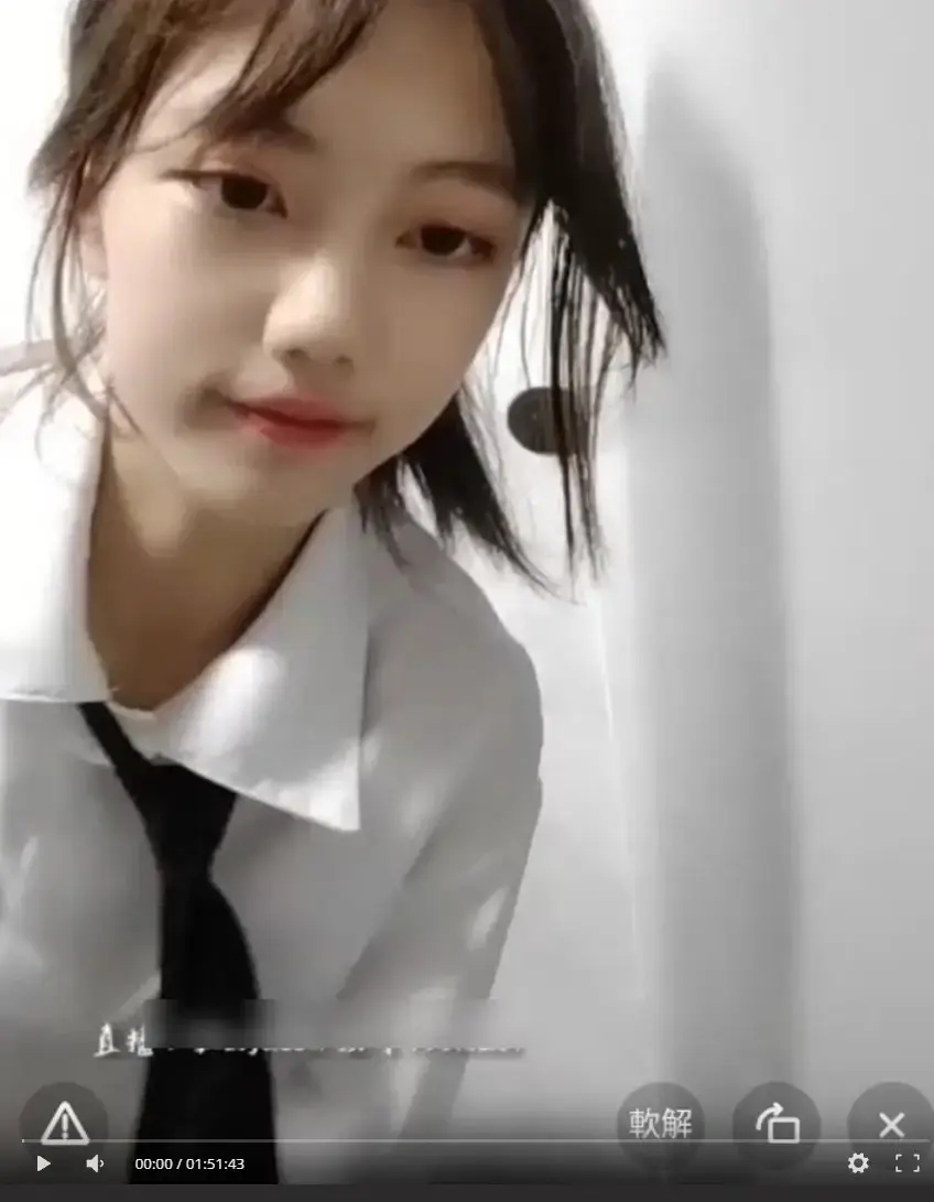 《贺子涵》高清完整版在线观看，小女孩贺子涵深度还原贺梓涵直播翻车名场面始末，贺梓涵直播被妈妈发现无删减全集免费看全貌