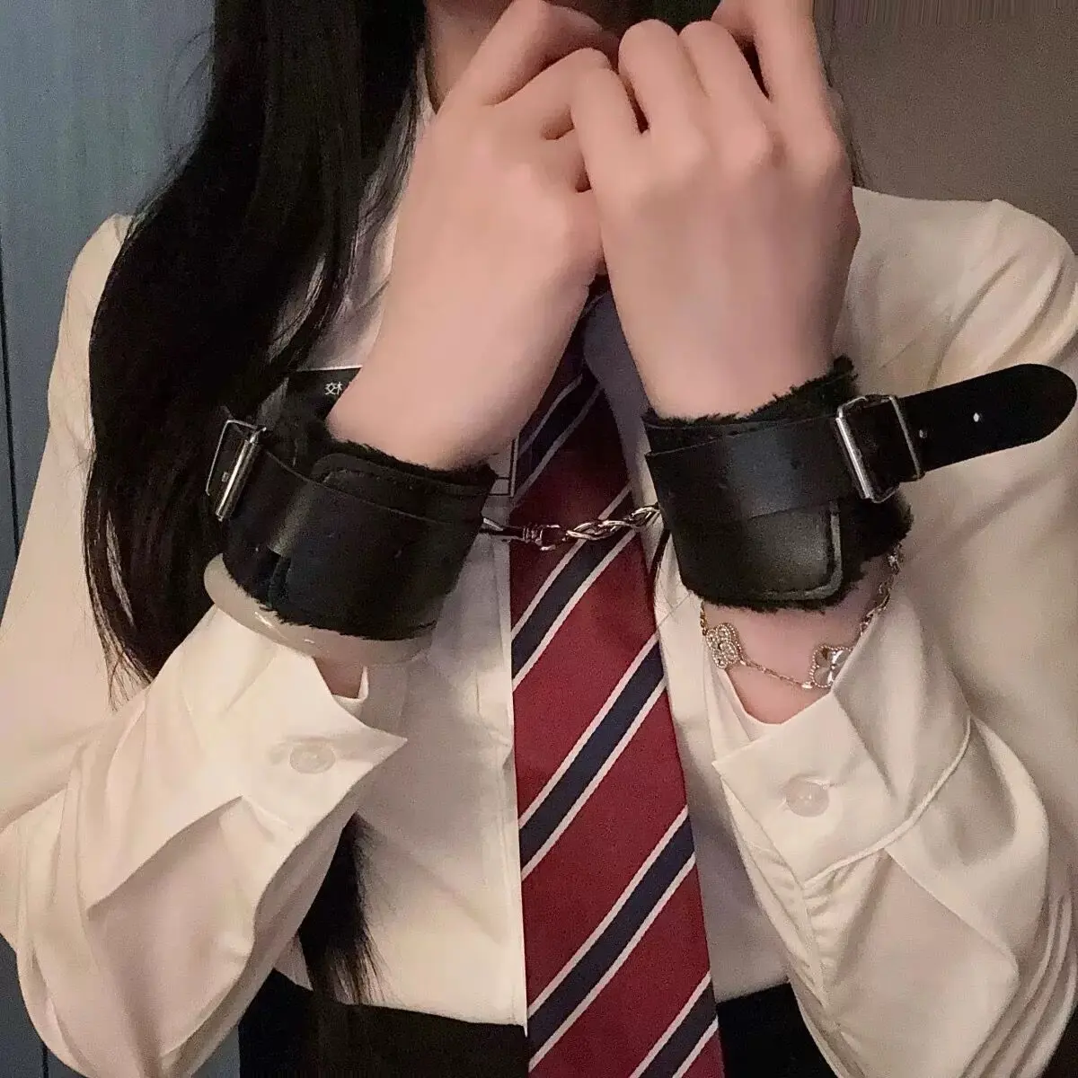 《狗爹和小桃》相关资源图片