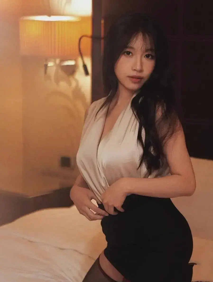《小凤新婚》苏畅艾熙双人演绎-全集完整版在线免费放送-高清直链秒播放-小凤新婚无删减无套路观看