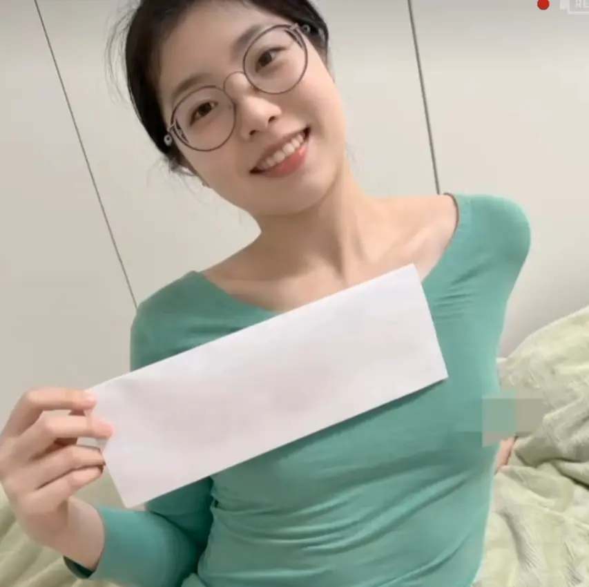 《秦嘉妮/秦嘉倪》1080P无损成片无删节-青筋女王全系列持续更新-秦嘉倪免费在线观看-邯郸眼镜妹生活合集零广告-全收录告别滤镜焦虑