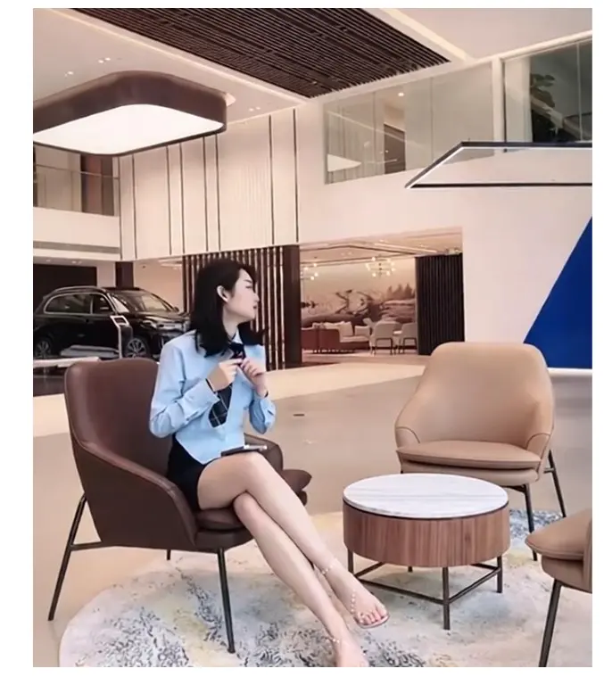 《佳木斯新玛特迪桑特女销售导购事件》相关资源图片